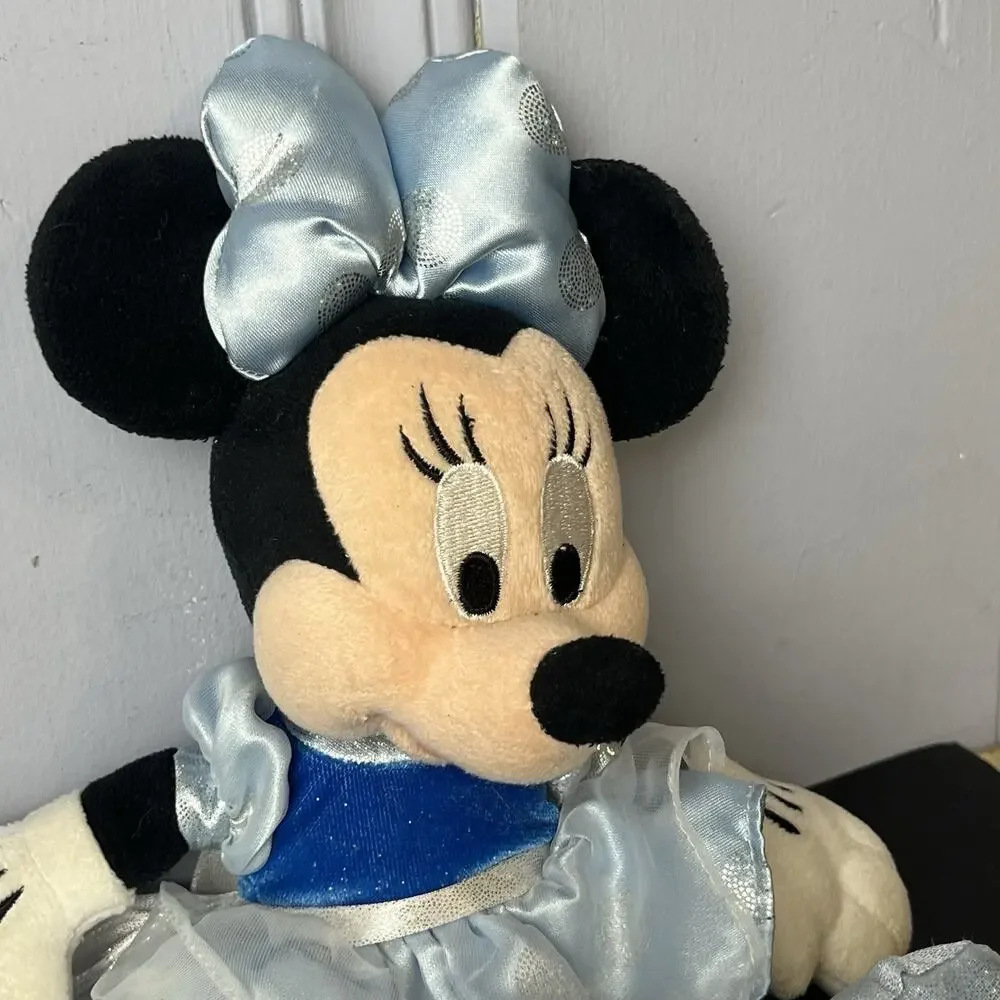 Vintage Disneyland Dream Friends Minnie Mouse Cinderella 12
